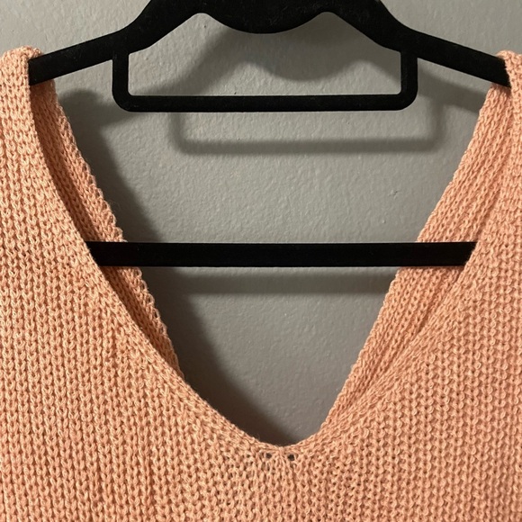 NWT Miracle Open Knit Twist Back Peachy Rose Color Sweater. Size M/L - Picture 5 of 8